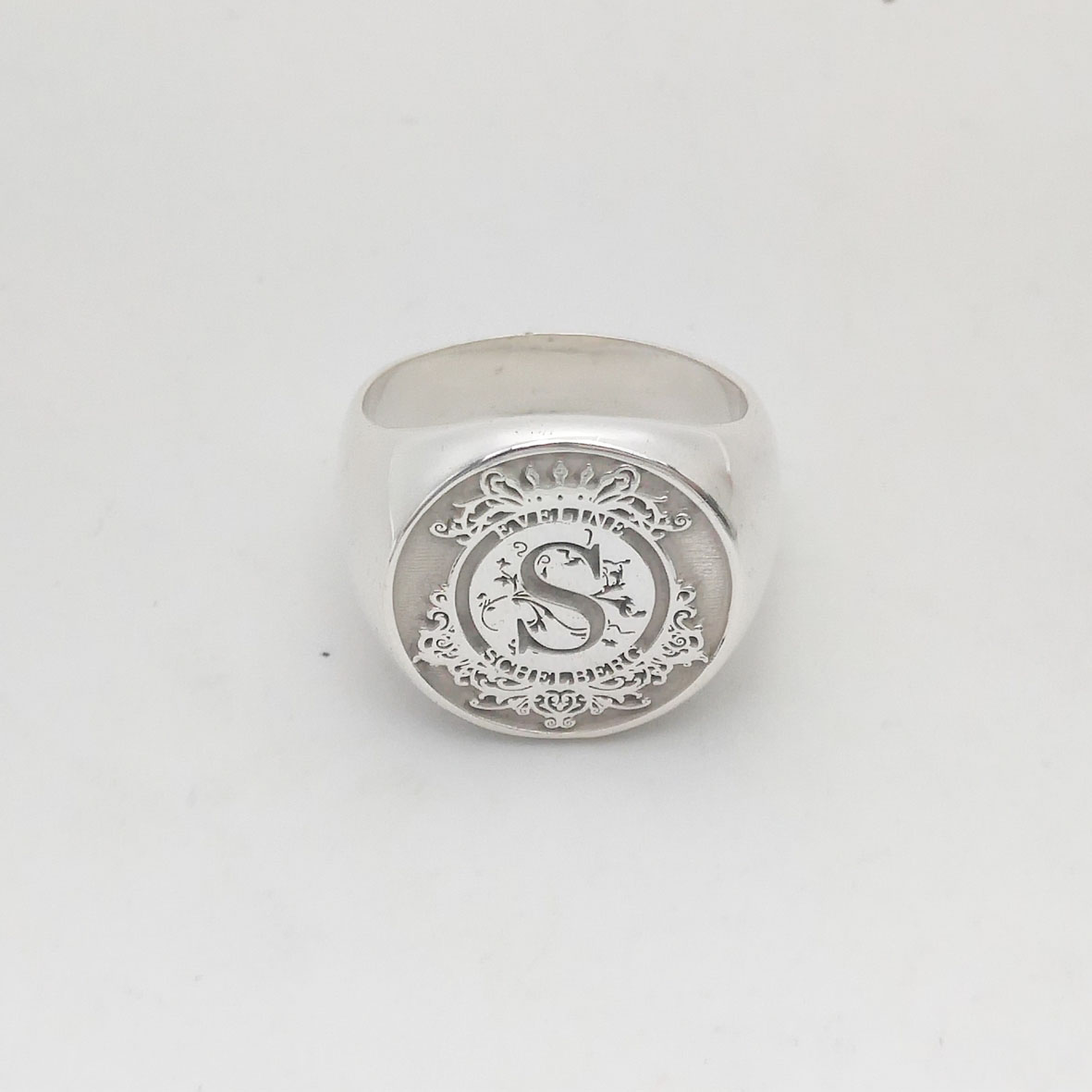 Custom Engraved 17mm Round Top - Initial Ring Custom 리뷰 및 가격