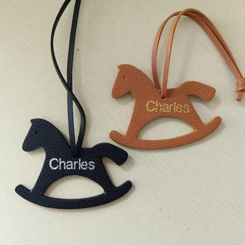 Custom Initial Fashion Horse B - Monogram Keychain Leather 리뷰 및 가격