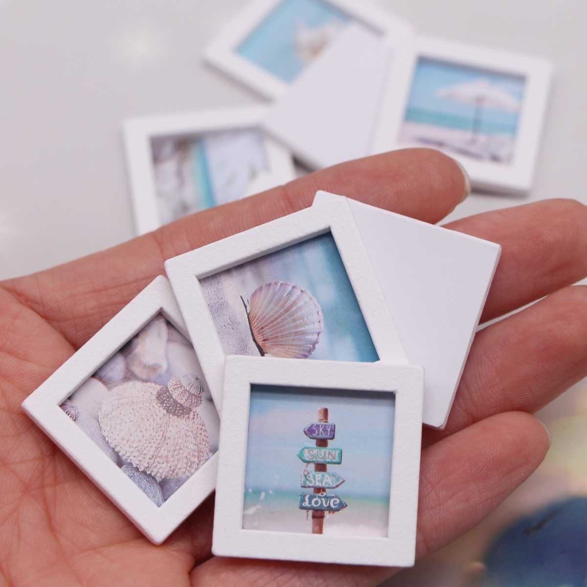 Dollhouse Miniature Wooden Oce - Engraved Wood Frame 리뷰 및 가격
